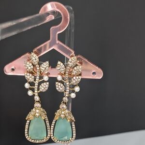 Elegant Gold and Mint Drop Earrings